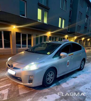 Аренда Toyota Prius III LPG под Uber