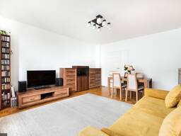 Двухсторонняя 3-комнатная квартира в варшавском районе Мокотув