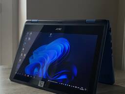 Kompaktowy laptop konwertowalny Acer
