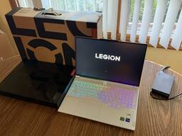 Lenovo Legion 7i Gen 9 16 240Hz QHD 2.2 GHz i9-14900HX 32GB 1TB SSD RTX 4070