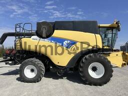 Kombajn New Holland CR9070, rok 2007 | Na sprzedaż – używany