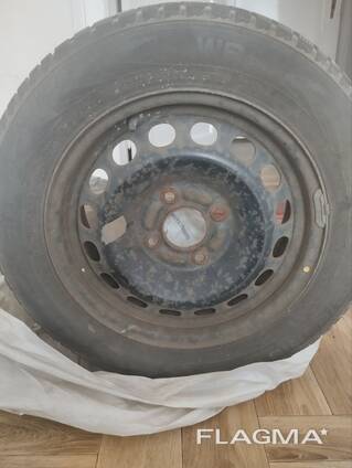 OPONY ZIMOWE NOKIAN 185/65R15 E8T Z FELGAMI