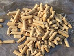 Pellet Premium w 100% z certyfikowanego drewna świerkowo-jodłowego Enplus A1. Hurtowy pell