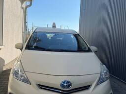 Аренда автомобиля Toyota Prius Plus Hybryda