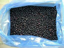 Замороженная черная смородина