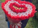 Замовлення і доставка букетів квітів мильних троянд солодощів подарунків вся Польща 1 день - фото 2
